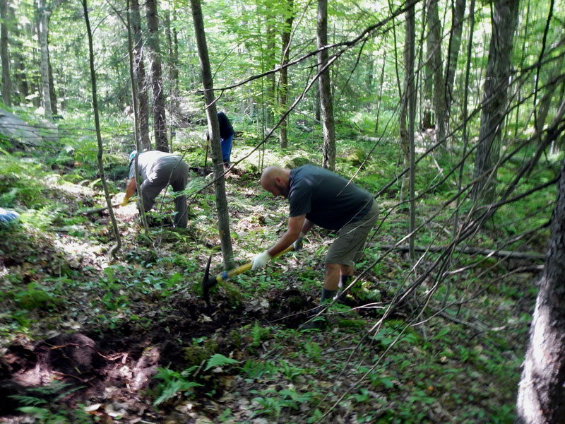 2017 vol trail crew