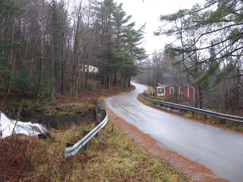 unpaved townroad