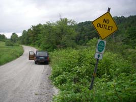 sign after intersection, dead end